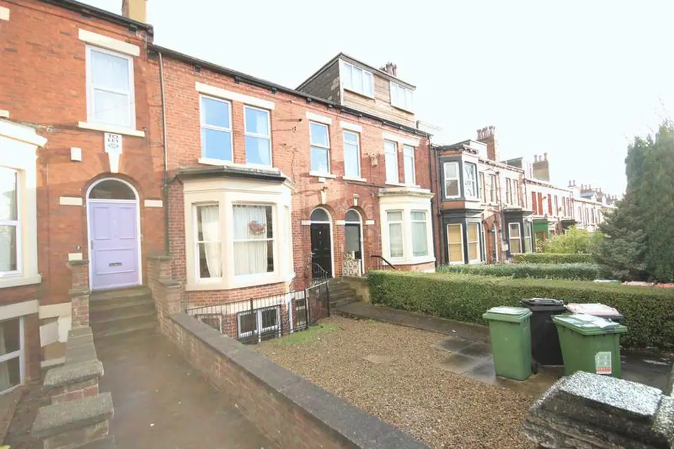Ash Grove, Hyde Park, Leeds, West Yorkshire