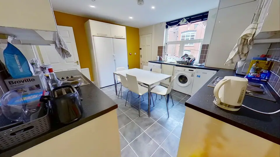 Manor Drive, Hyde Park, Leeds, West Yorkshire